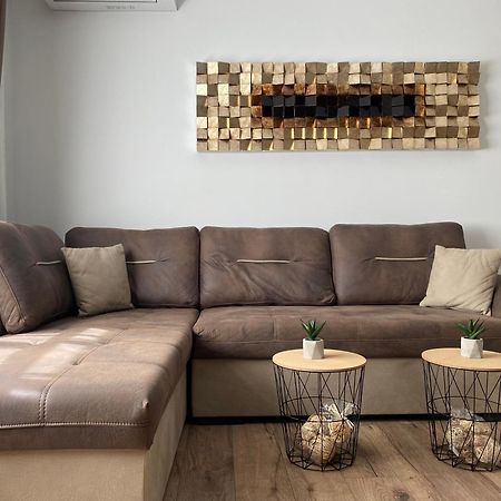 La Luna - High-End 2Bd Flat In The Top Centre By Flat Mаnager Sofia Extérieur photo