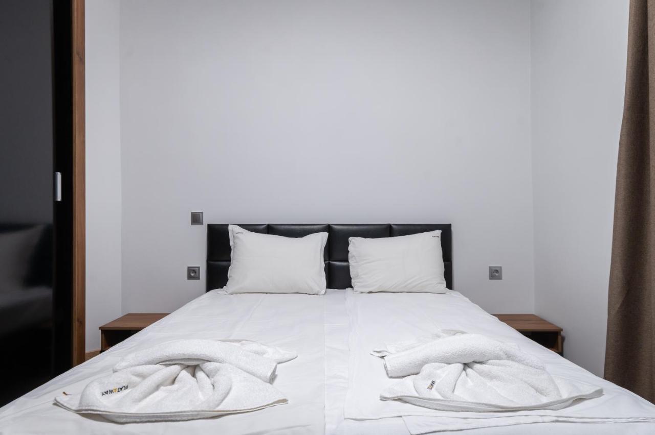 La Luna - High-End 2Bd Flat In The Top Centre By Flat Mаnager Sofia Extérieur photo